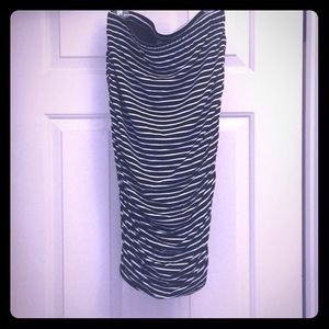 Nwt Knit shirred skirt